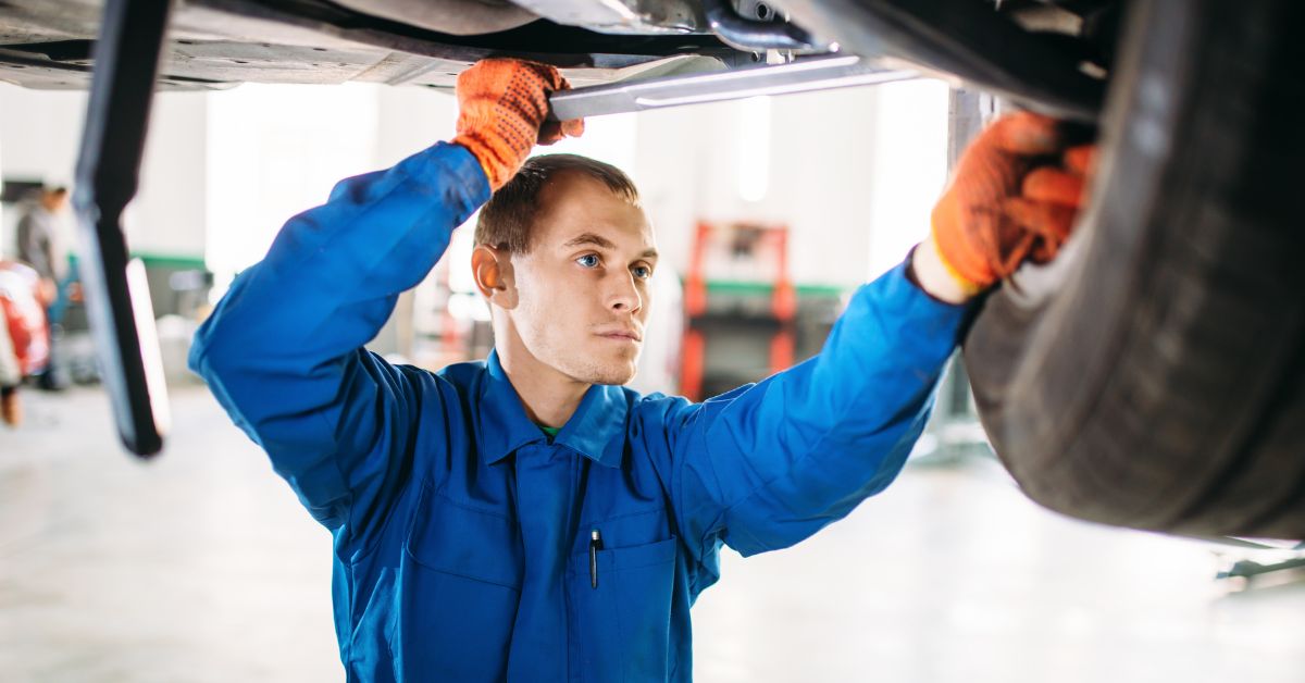 Image of a mechanic in the workshop at Jack's Garage and Towing